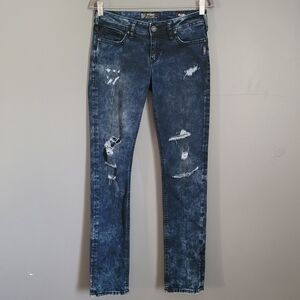 Silver Jeans co Tuesday Mid Skinny Fluid Denim Ripped Jeans. Size W29/31